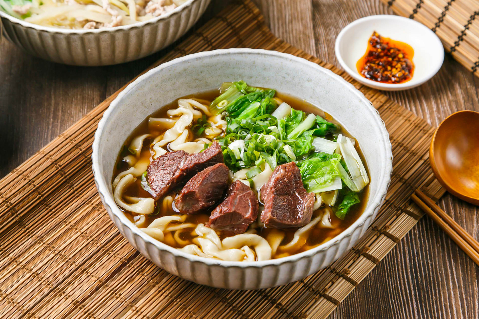 Supă taiwaneză cu tăiței și vită