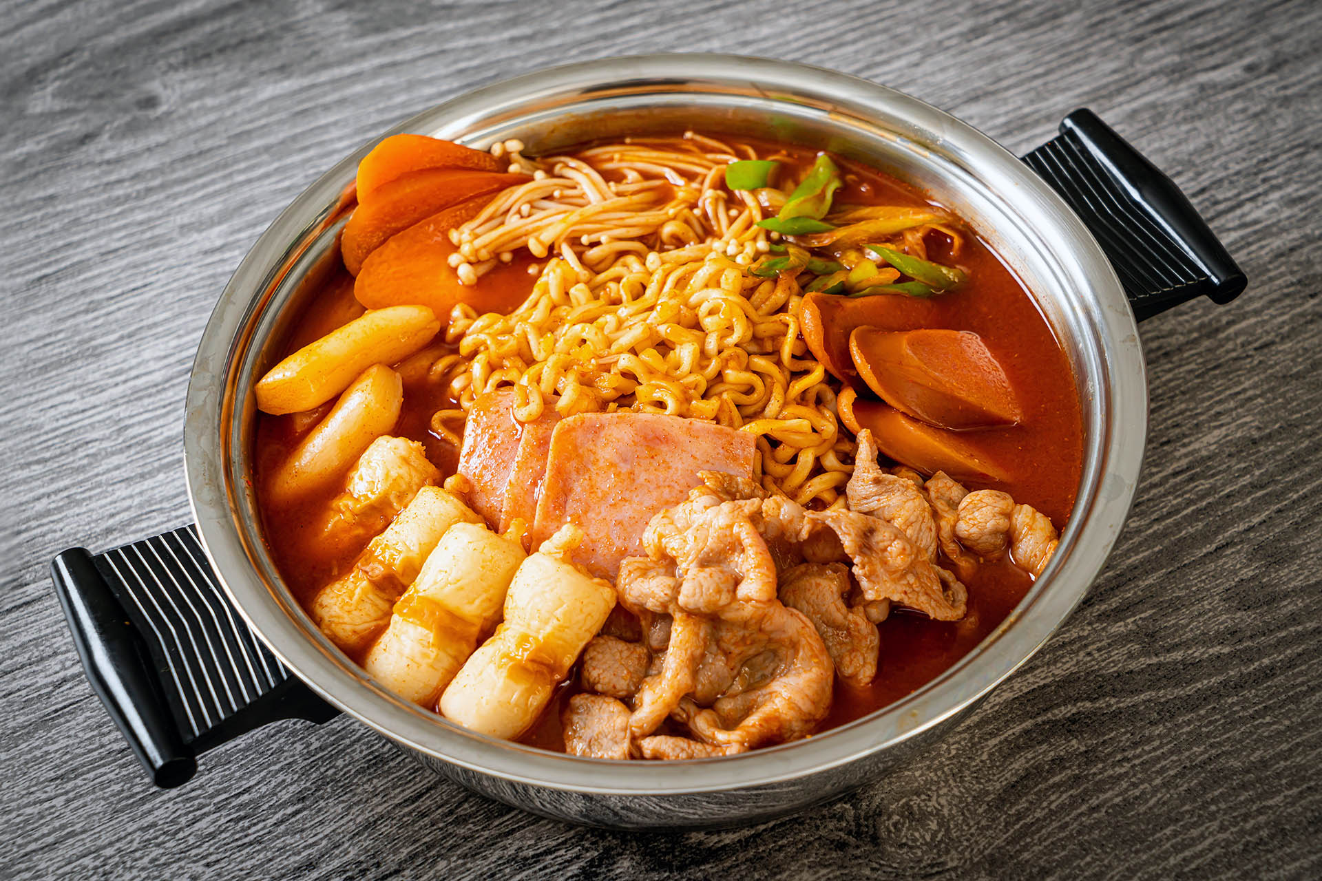 Budae-jjigae