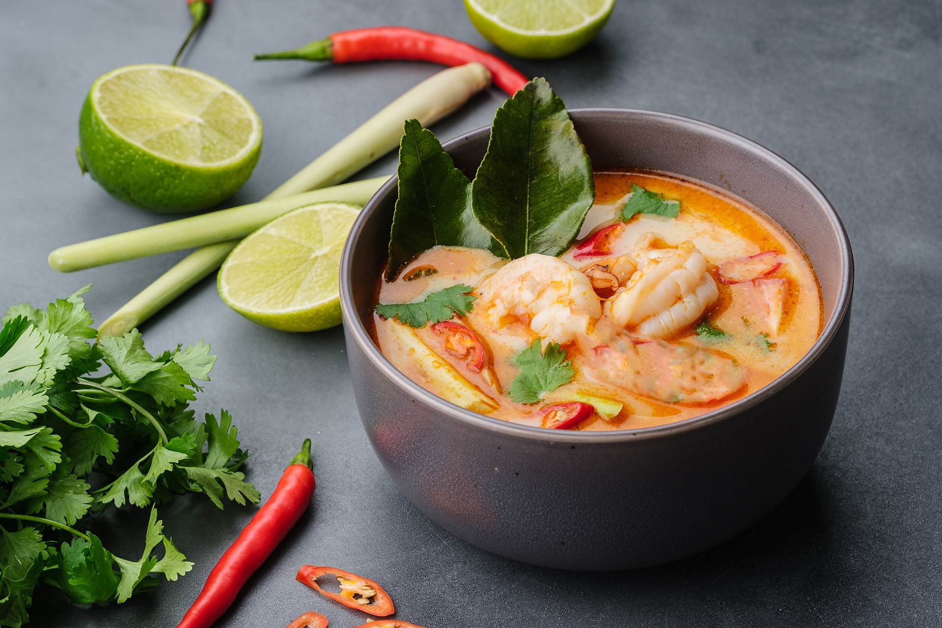 Supă Tom Yum Goong